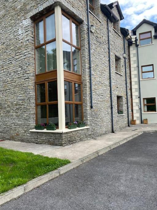 Glengesh Court. Ardara Town Centre. Apartment Exterior photo